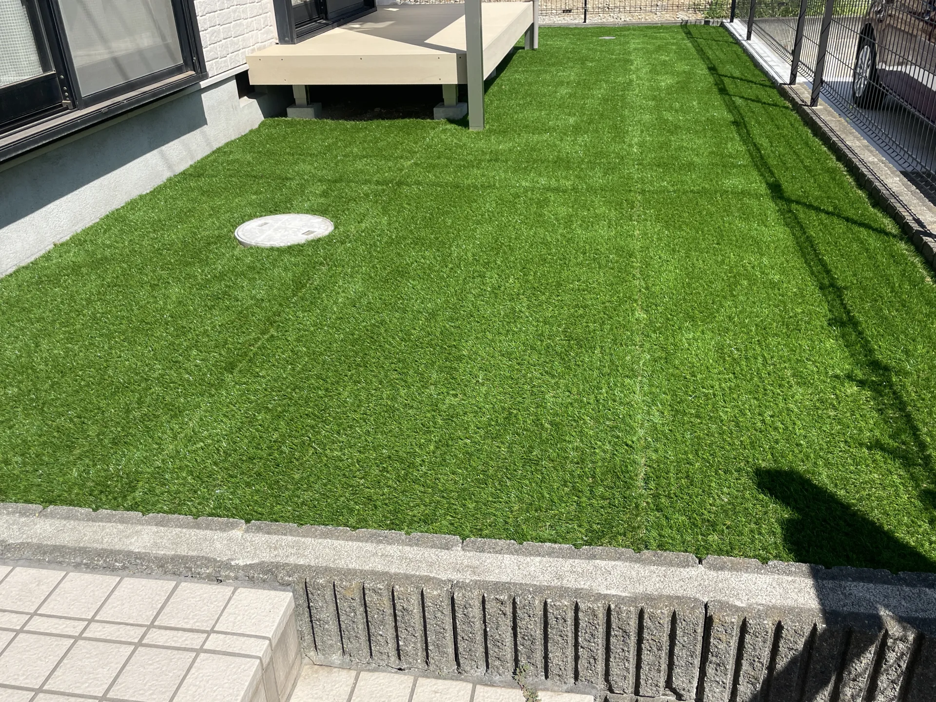 横須賀市｜人工芝施工後（外壁塗装施工前）