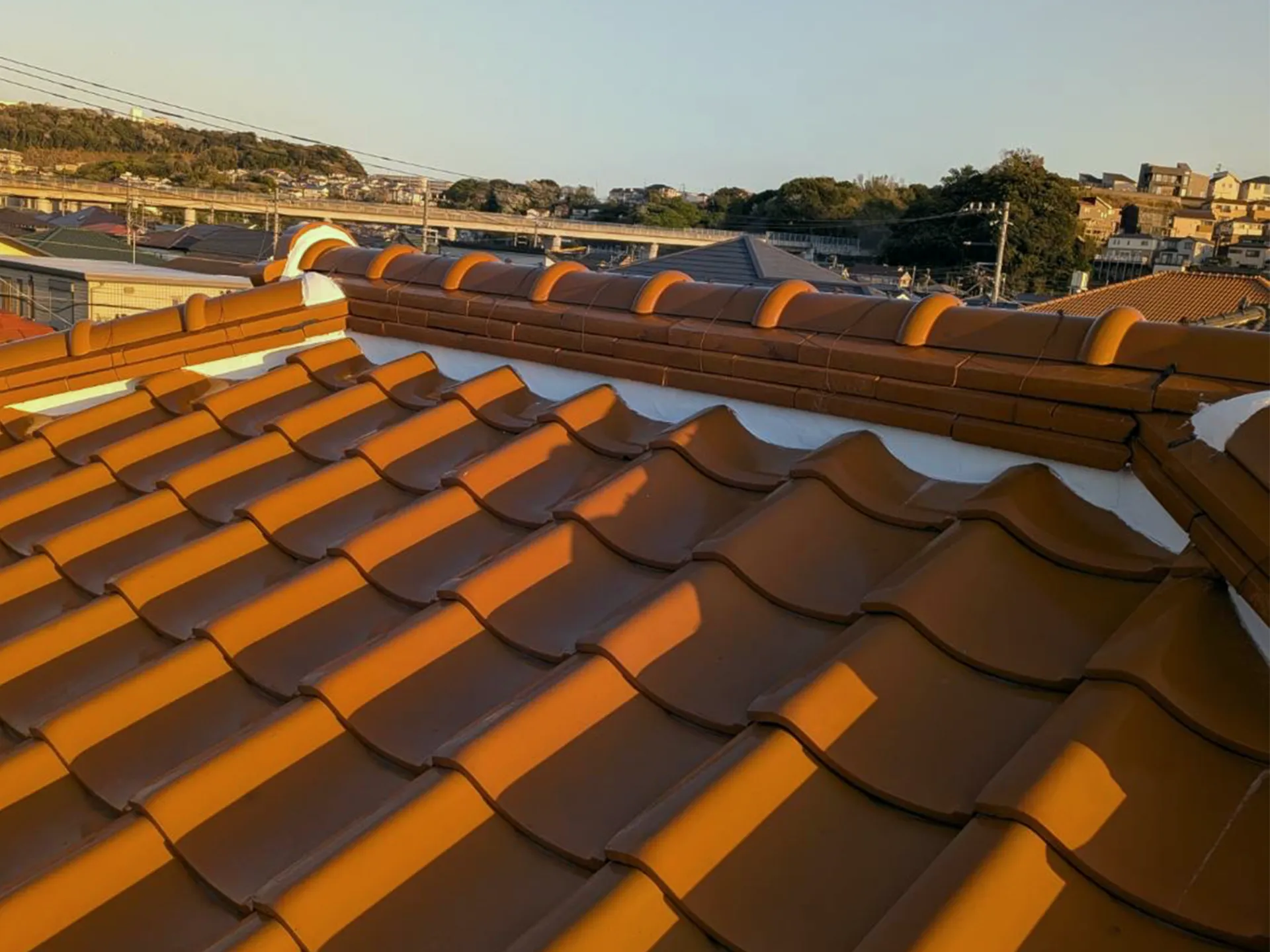 横須賀市S様邸｜瓦屋根 漆喰詰め直し工事後